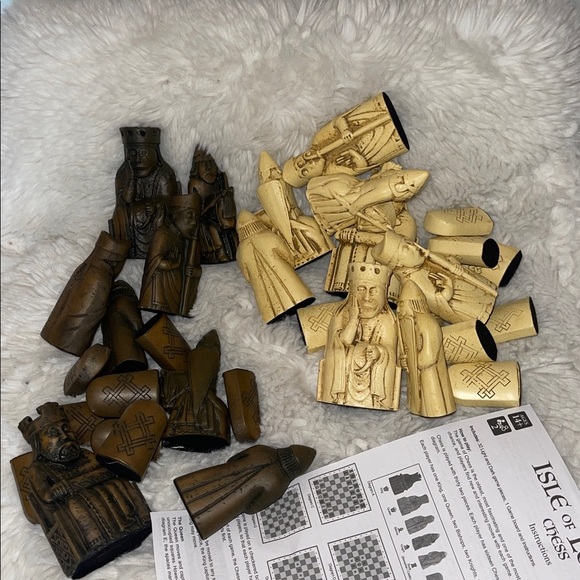 Never used but meant to look vintage Chess Piece Set in Brown and Cream - Picture 3 of 8